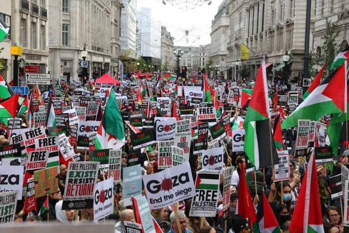 Демонстрации в поддержку Палестины проходят во многих европейских странах