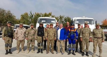 Американские военные инспектируют киргизско-таджикское приграничье