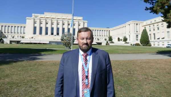 Олег Денисов в Европейском отделении ООН (Женева, Дворец наций)