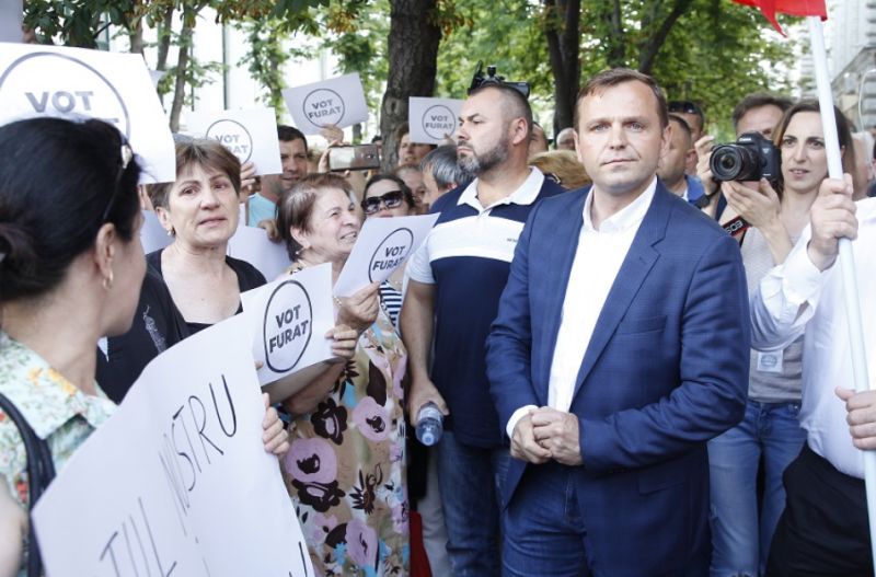 Андрей Нэстасе так и не получил Кишинёв. И протесты не помогли