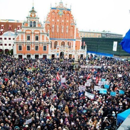 Митинг в поддержку Ушакова в Риге