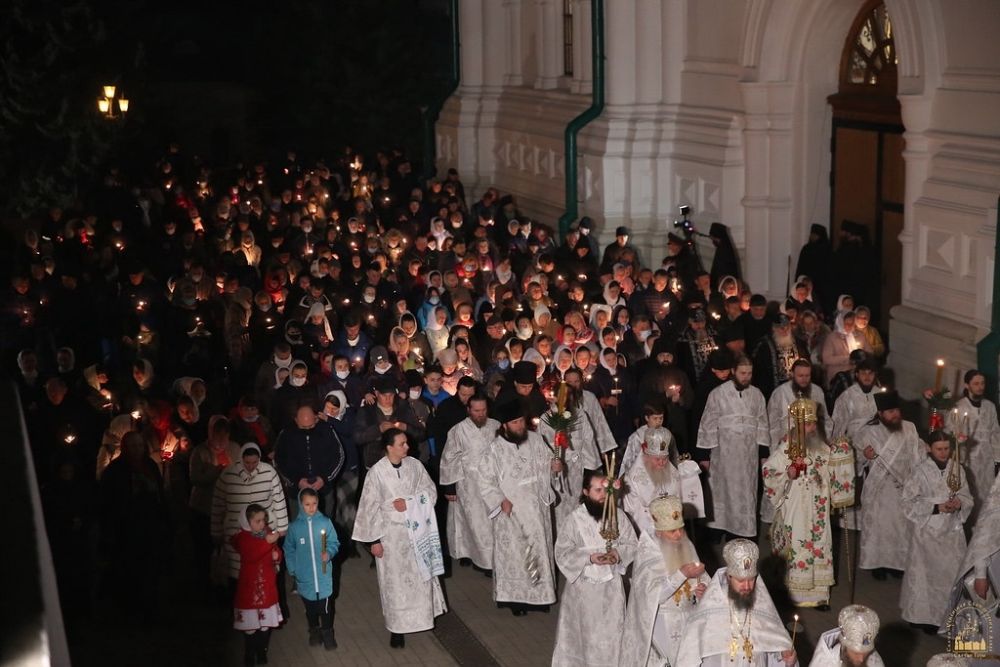 Пасха в Свято-Успенской Святогорской Лавре на Донбассе