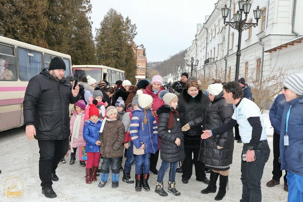 2017 год. Лавра встречает беженцев из Авдеевки