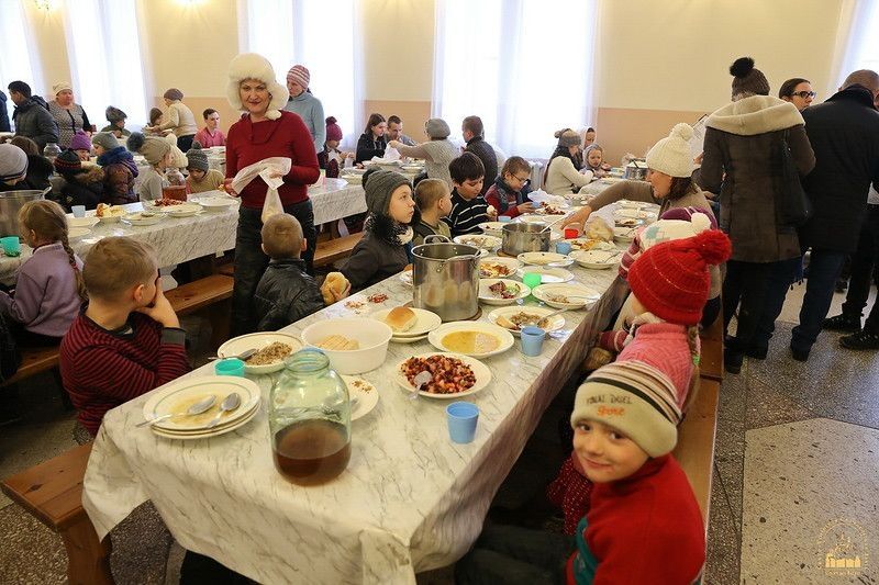 2017 год. Лавра встречает беженцев из Авдеевки