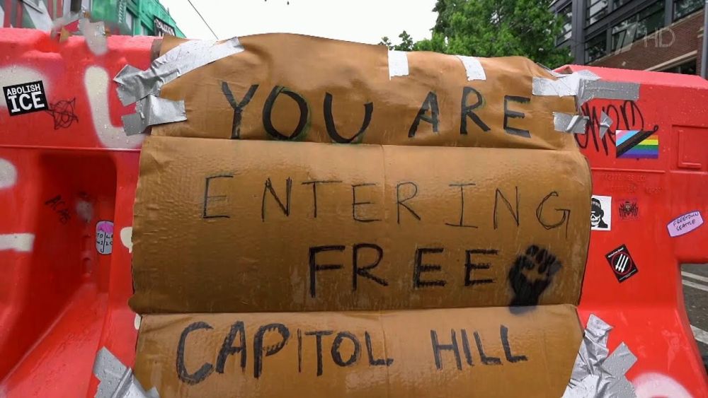 Временный захват протестующими Капитолийского холма в Вашингтоне