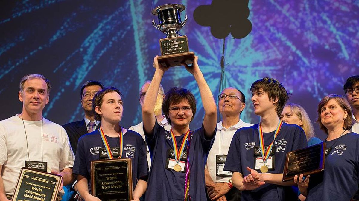 Команда МГУ чемпион мира по программированию