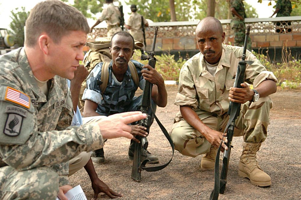 Американские военные советники не покидают Африку (Джибути)