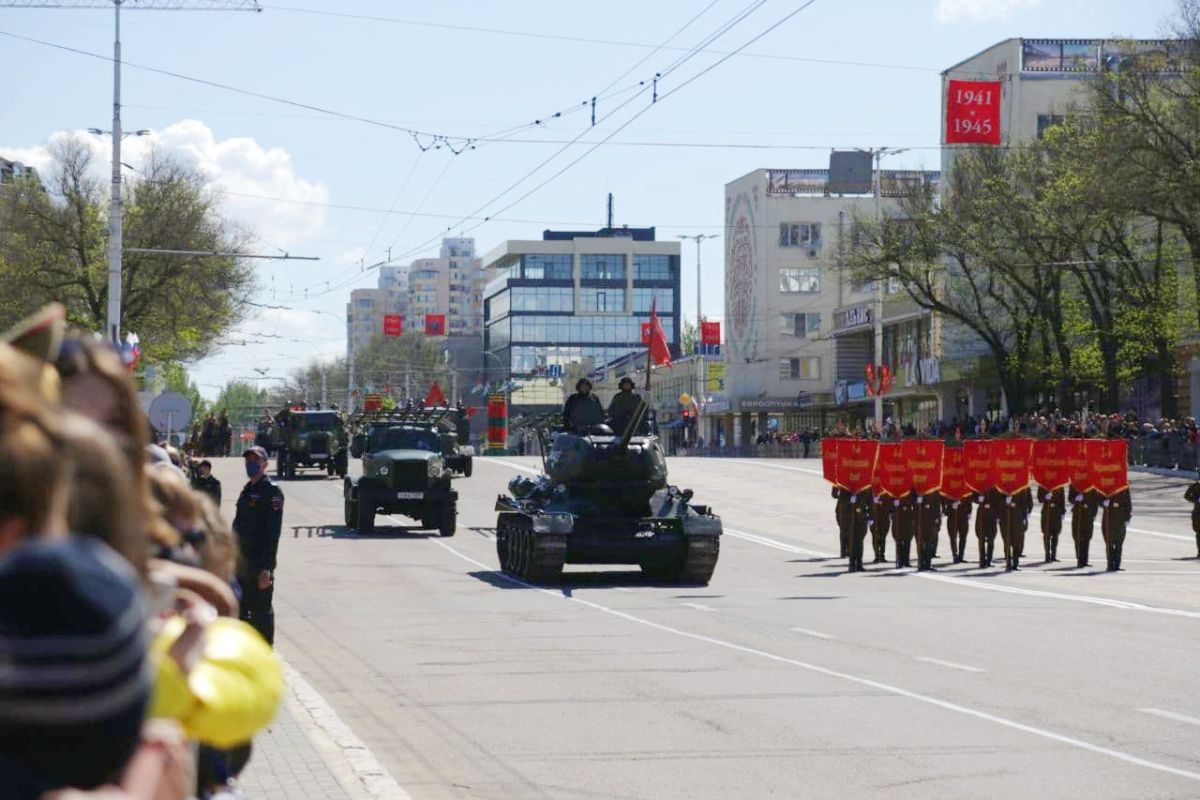 Военный парад в Тирасполе.