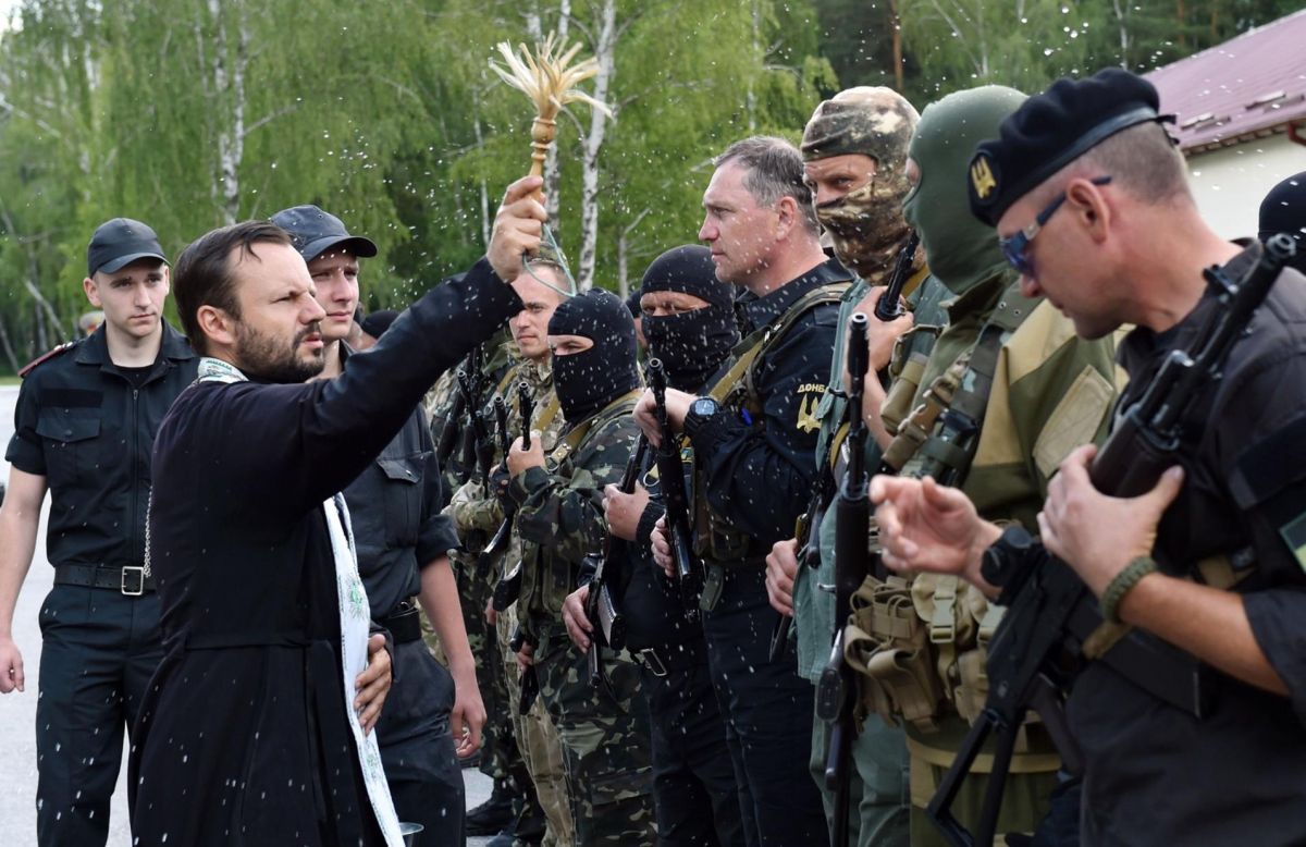 Униаты «благословляют» карательный батальон «Донбасс»