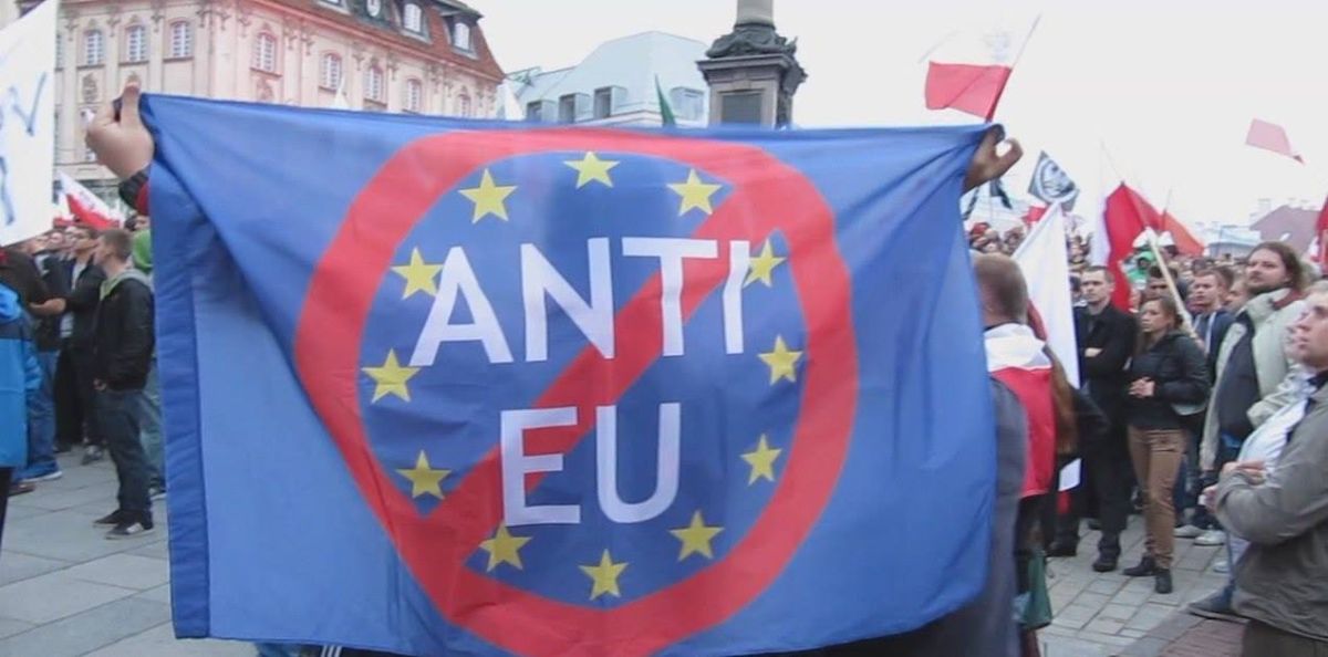 Манифестация против ЕС в Варшаве