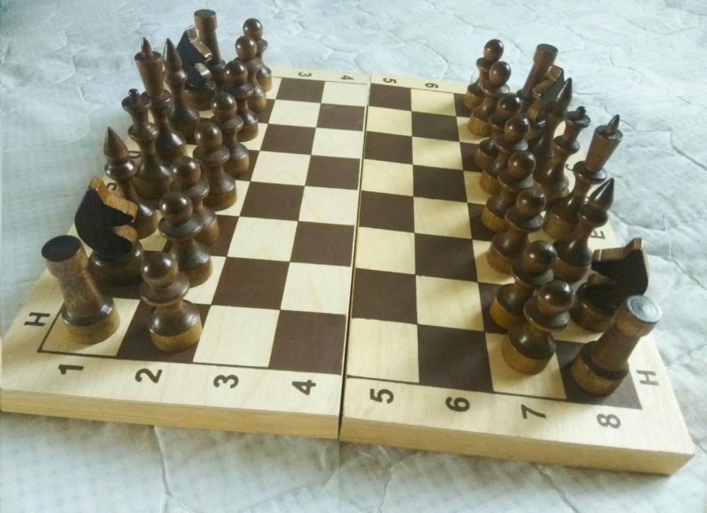 Чёрные шахматы