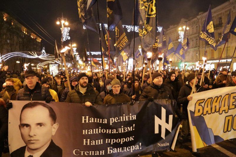 Факельное шествие в честь Бандеры («Бей жидов та москалей»!) в Киеве -2021 г.