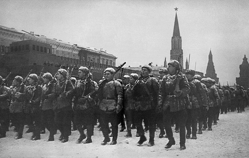 Военный парад 7 ноября 1941 года на Красной площади в Москве