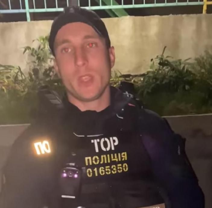 Полицейский Артем Баценко, отказывающийся работать на мове