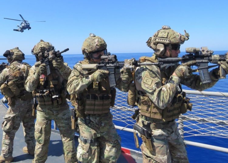 Элитное подразделение спецназа ВМС Турции у берегов Кипра