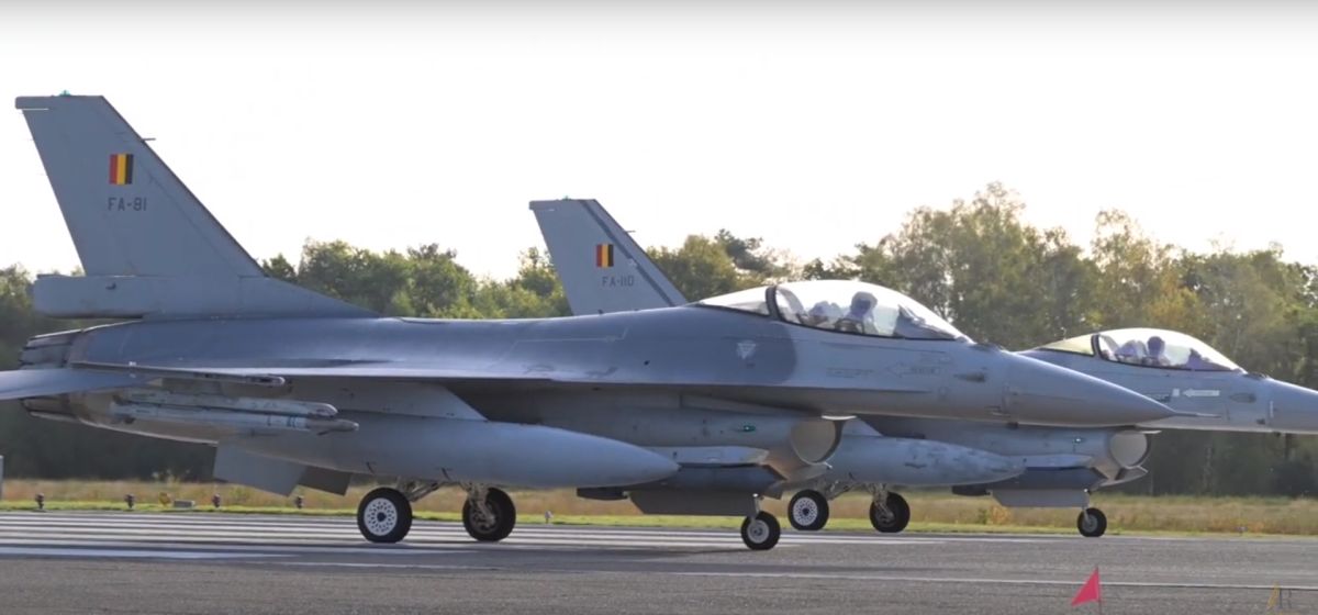Румынские истребители-бомбардировщики F-16AМ/BМ, в ходе ядерных учений НАТО Steadfast Noon, октябрь 2022 г.
