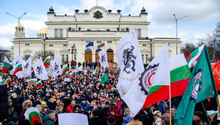 Европа против руси. Украина Европа. Европа против России. Протесты левых. Против Украины.