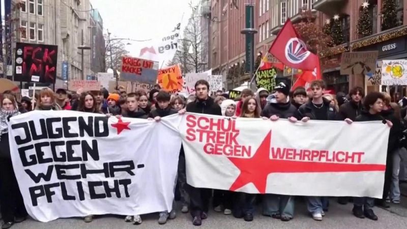 Молодёжь Европы не хочет воевать