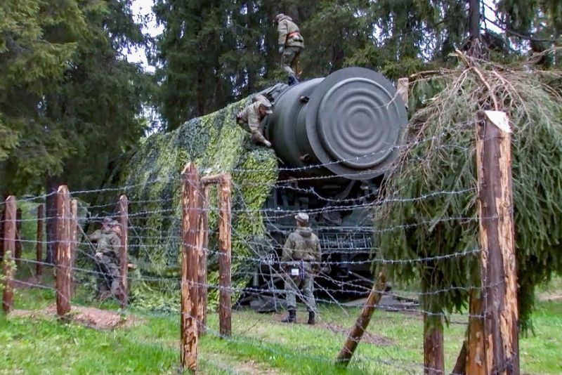 Москва бьет с носка: «Орешником»