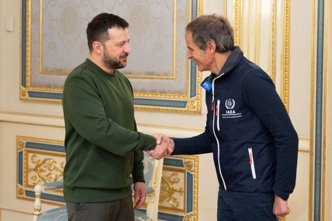 Накануне визита на ЗАЭС Гросси пообщался с Зеленским в Киеве