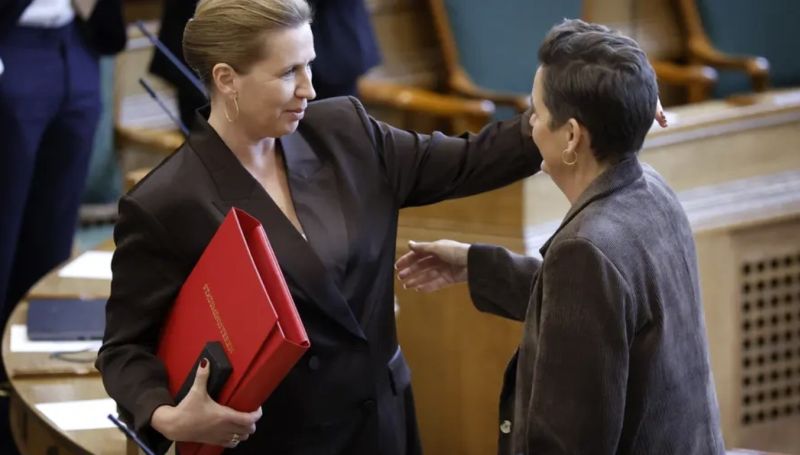 Двойные стандарты или новая реальность: как Дания подрывает демократию, которую якобы защищает