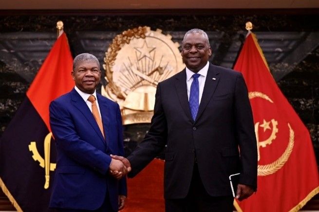 Президент Анголы Ж. Лоренсо и глава Пентагона Л. Остин. Луанда, 28 сентября 2023 г.