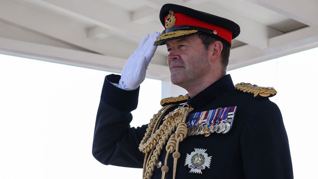 Угасающая мощь колониальной империи: британский лев – в плену иллюзий