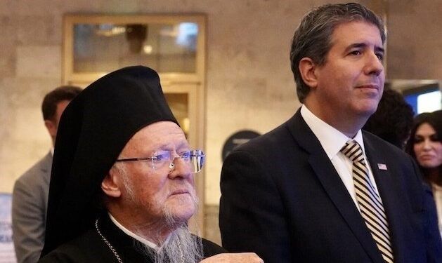 Патриарх Варфоломей и замгоссекретаря США Майкл Рига