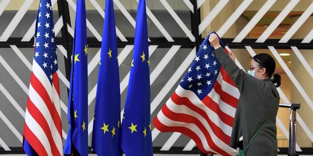 Фланговый охват Европы