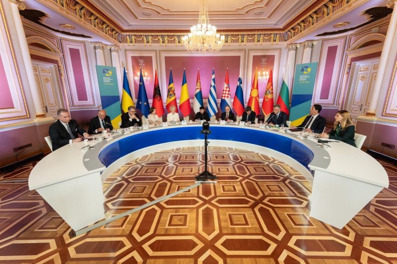 Саммит Юго-Восточная Европа – Украина – глав государств не так уж много