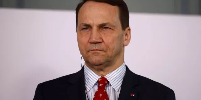 Вице-премьер и министр иностранных дел Польши Радек Сикорский
