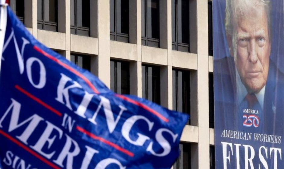 Рейтинги Трампа и республиканцев падают, демократы рвутся в конгресс