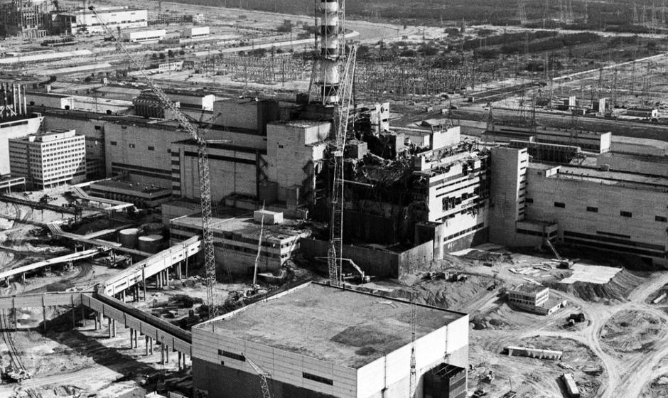 В Киеве не хотят вспоминать, как все народы СССР пришли на помощь Украинской ССР