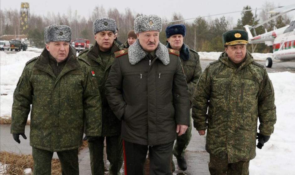 А. Лукашенко на границе с Украиной