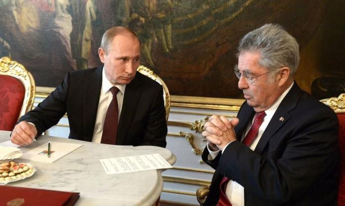 Путин во дворце