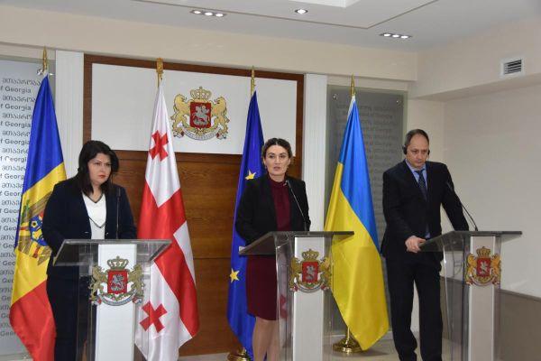 В Тбилиси Украиной, Молдовой и Грузией был подписан трёхсторонний Меморандум