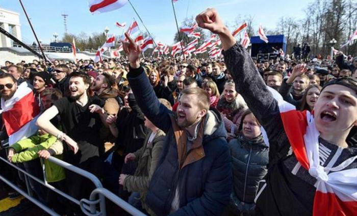 Чем отвечает Украина на поддержку Беларуси