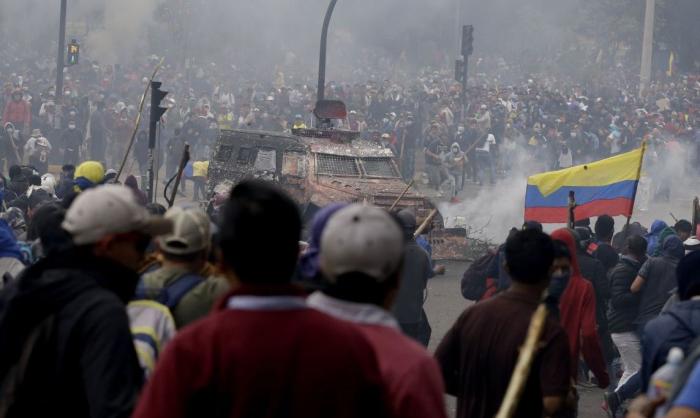 Массовые манифестации в Эквадоре
