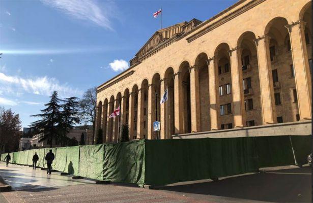 Власти и оппозиция Грузии готовы к новым митингам