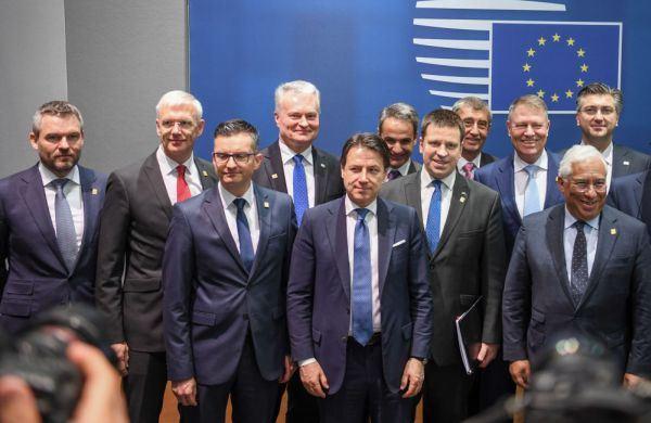 Лидеры стран-участниц ЕС на обсуждении бюджета в Евросовете