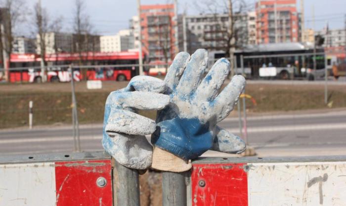 В стране растёт социальное напряжение