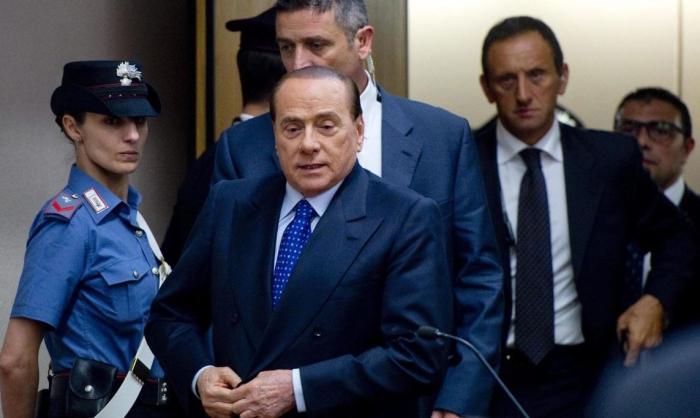 Бывший премьер-министр Италии Сильвио Берлускони в роли обвиняемого