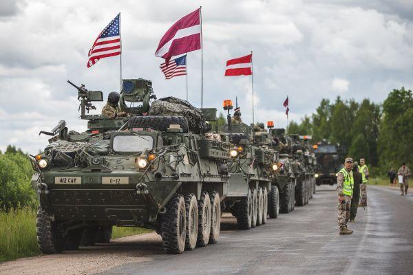 Латвия зазывает к себе военных НАТО и готова за это платить