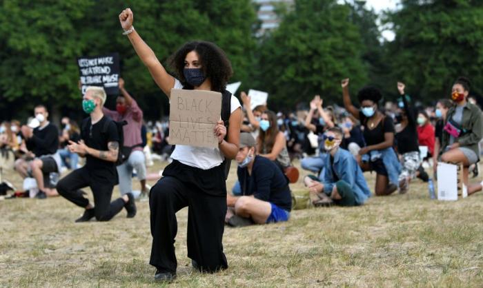 Протесты имени Джорджа Флойда в Нидерландах