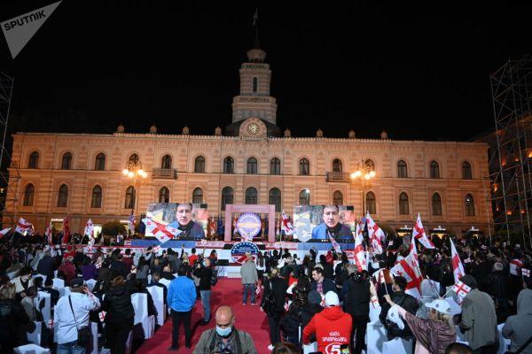 Митинг оппозиции на площади Свободы в Тбилиси 29 октября 2020 года