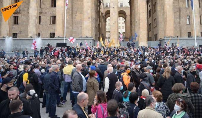 Протесты у парламента Грузии в Тбилиси