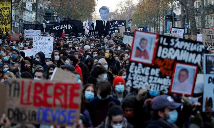 Франция протест