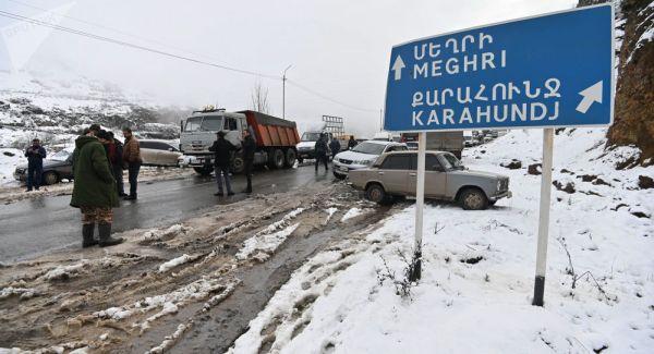 Омбудсмен Армении требует остановить делимитацию границ