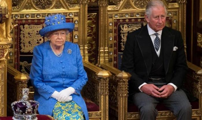 Королева Великобритании Елизавета и Принц Чарльз