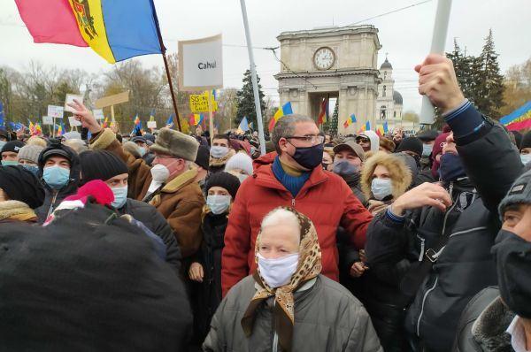 Молдаван зовут на баррикады 